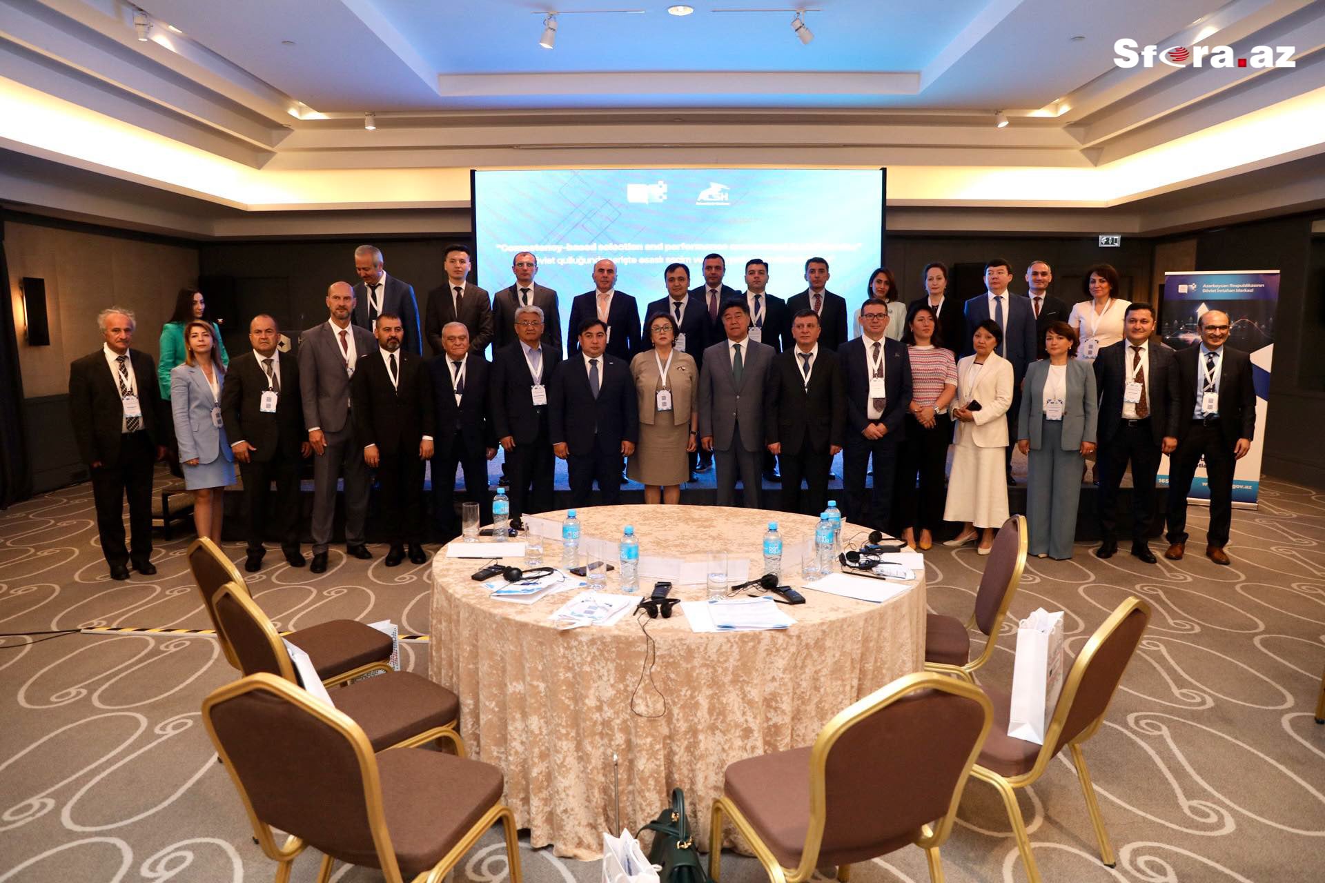 Dövlət qulluğu ilə bağlı beynəlxalq seminar keçirilir - FOTOLAR