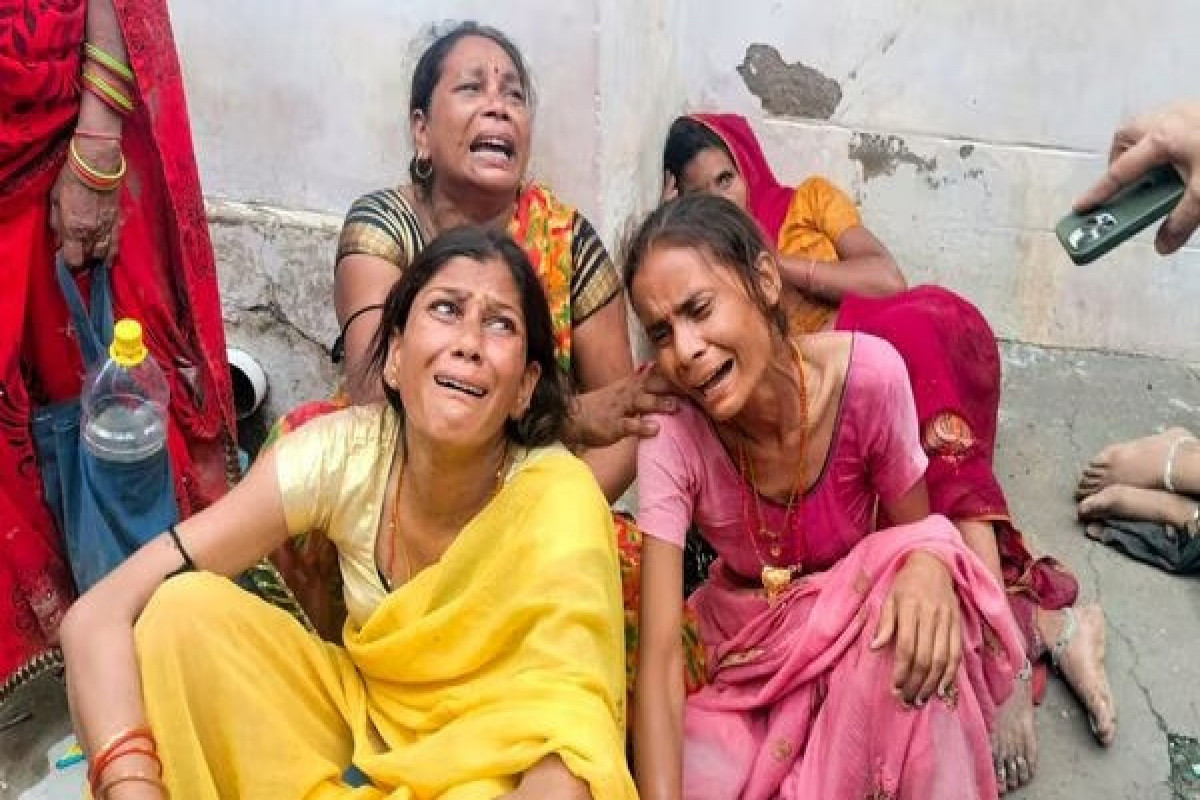 Hindistanda dini mərasimdəki sıxlıq zamanı 107 nəfər ÖLDÜ