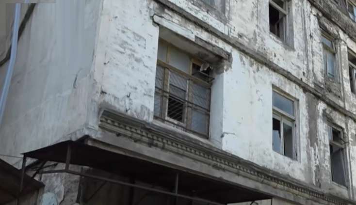 Bakıda ruhların olduğu iddia edilən binadan görüntülər -VİDEO