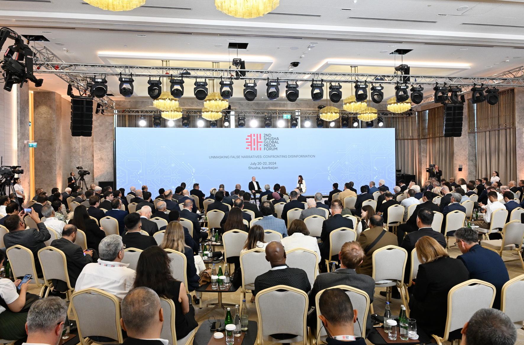 Prezident Şuşada Forumda çıxış edir - CANLI