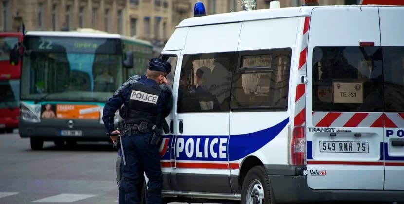 
Parisdə Olimpiada zamanı terror aktı hazırlayan şəxs saxlanıldı