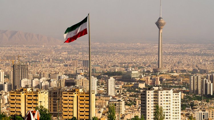 İran Tehran üzərində hava məkanını bağladı