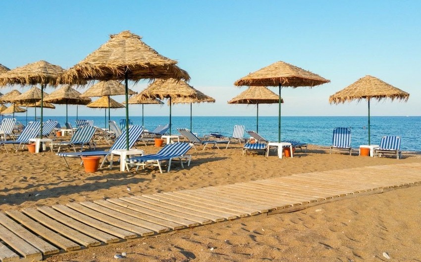 Sabah Abşeron çimərliklərində suyun temperaturu 27 dərəcə İSTİ OLACAQ