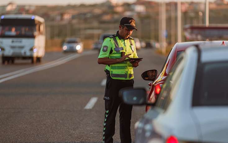 Yol polisindən sürücülərə XƏBƏRDARLIQ!