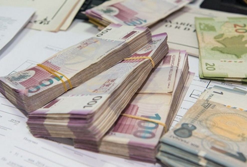 Banklardan kənarda nə qədər pul var? - RƏQƏMLƏR