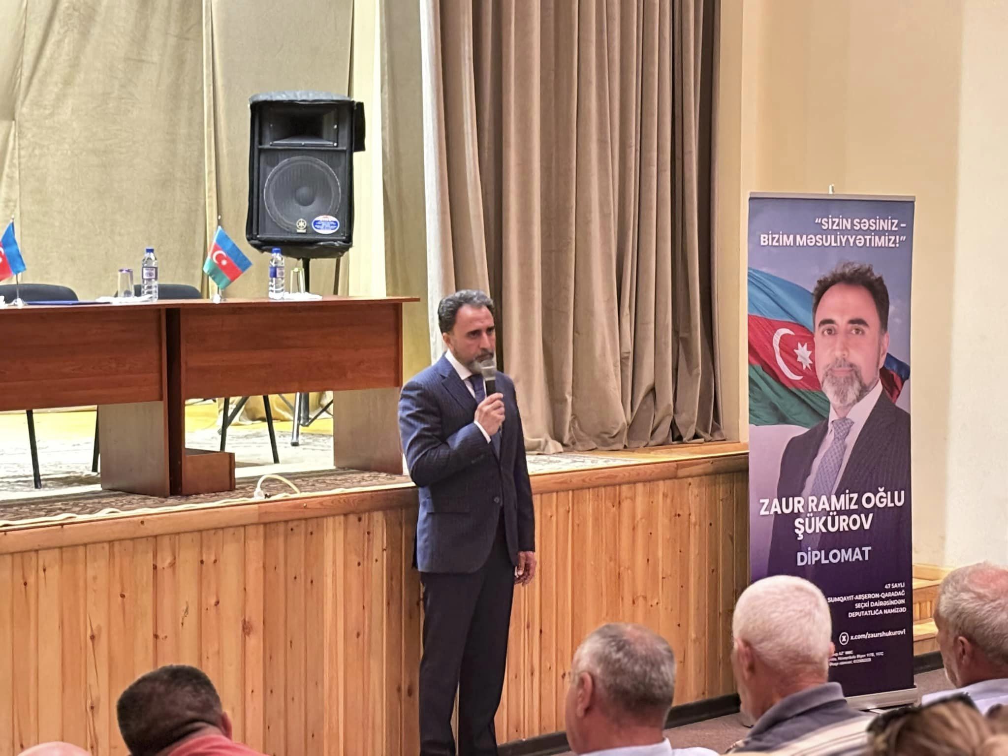 Zaur Şükürov Müşfiqabad qəsəbəsində seçicilərlə görüşdü - VİDEO