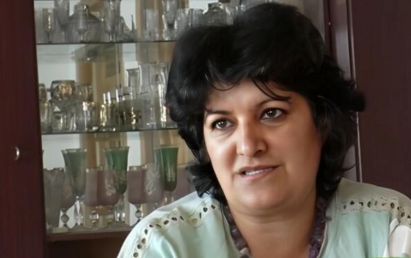 51 yaşında tələbə olan qadın: "Dedilər ki, ay xala, get, qablarını yu"