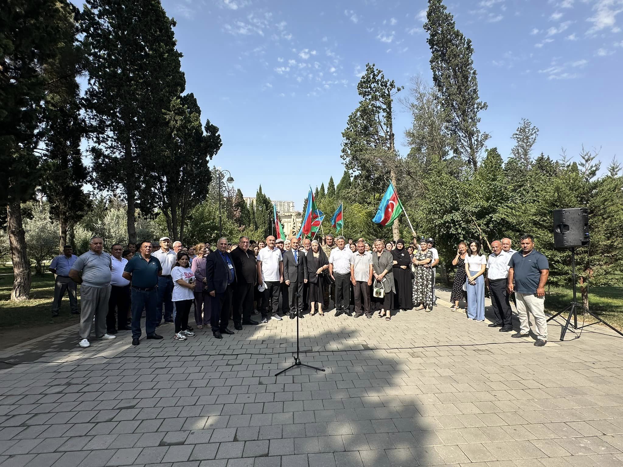 Qaya Məmmədov seçicilərlə görüşlərini davam etdirir - FOTOLAR