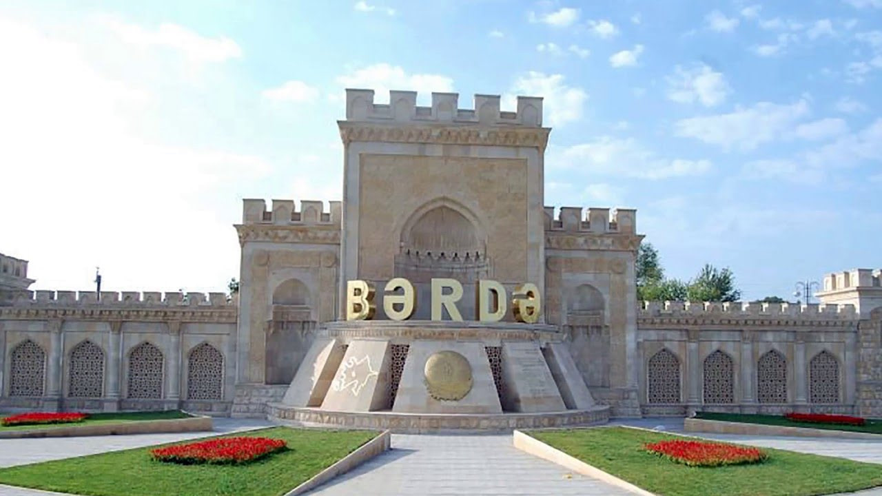 Bərdədə 22 yaşlı gənc qəbiristanlıqda qətlə yetirildi
