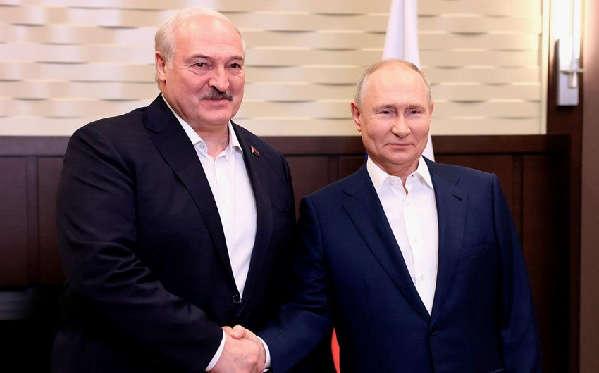 Putin Lukaşenkonu TƏLTİF ETDİ