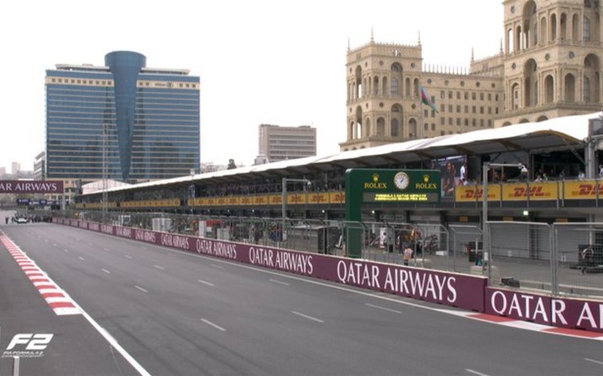 "Formula 2": Bakıda sprint yarışı start götürdü