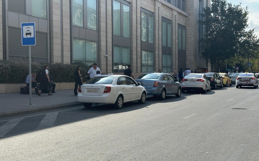 Bakıda taksi duracaqları YARADILACAQ