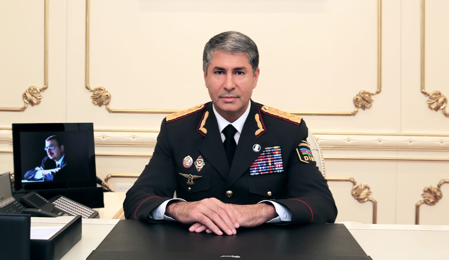 Vilayət Eyvazov Gəncədə vətəndaşları qəbul etdi