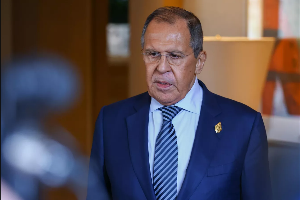 
Lavrov nasizmin dirçəldiyini bəyan edib