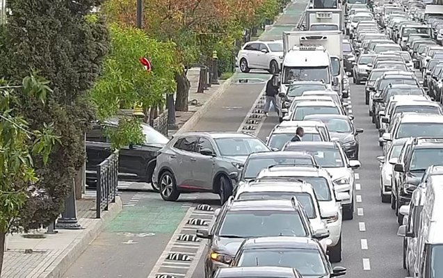 Tıxac olan yollar - SİYAHI