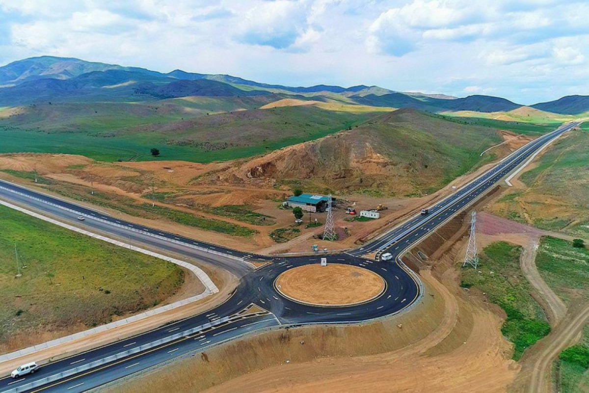 Hardrut qəsəbəsi və Tuğ kəndində aparılan bərpa işləri AÇIQLANDI