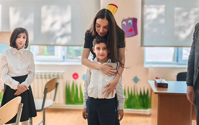 Leyla Əliyeva internat məktəbində- VİDEO/FOTO