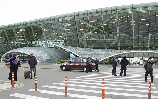 Aeroportdan öz avtomobilinizlə çıxa bilməyəcəksiniz - AYNA sədri açıqladı