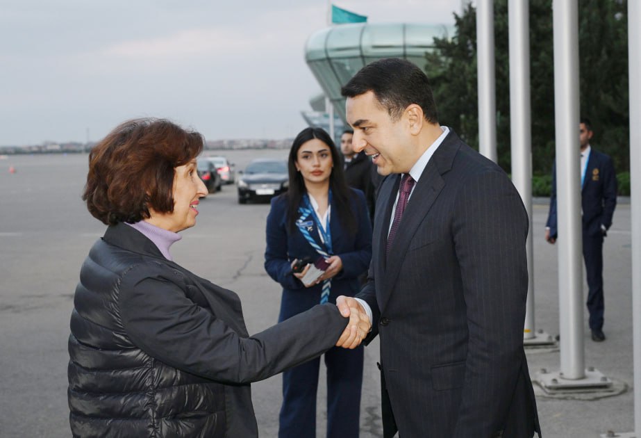 
Şimali Makedoniyanın Prezidenti Bakıya gəlib