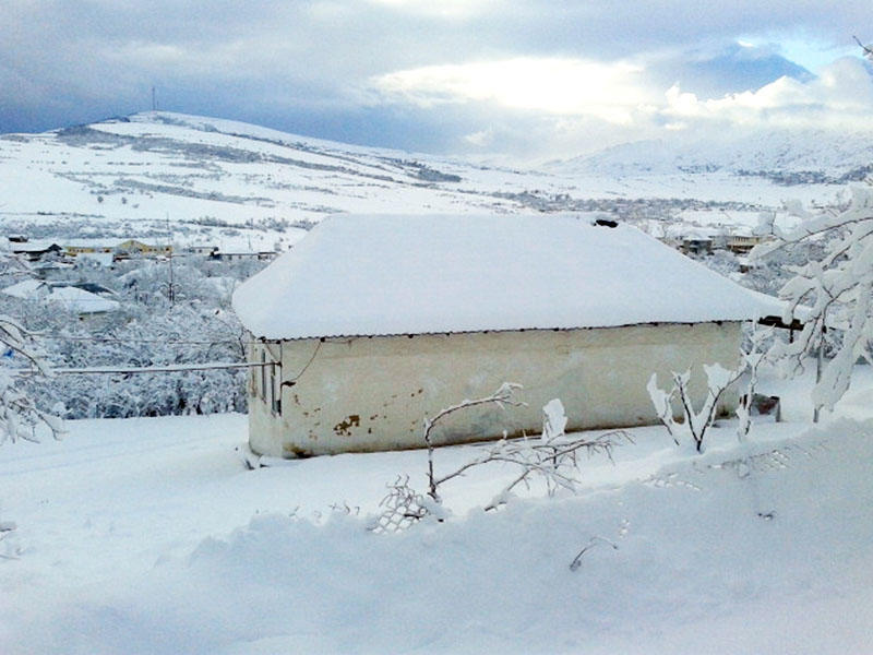 Bu ərazilərə qar yağdı - FOTO