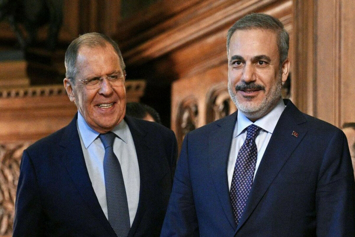 
Lavrov Fidanla Suriyadakı vəziyyəti müzakirə etdi