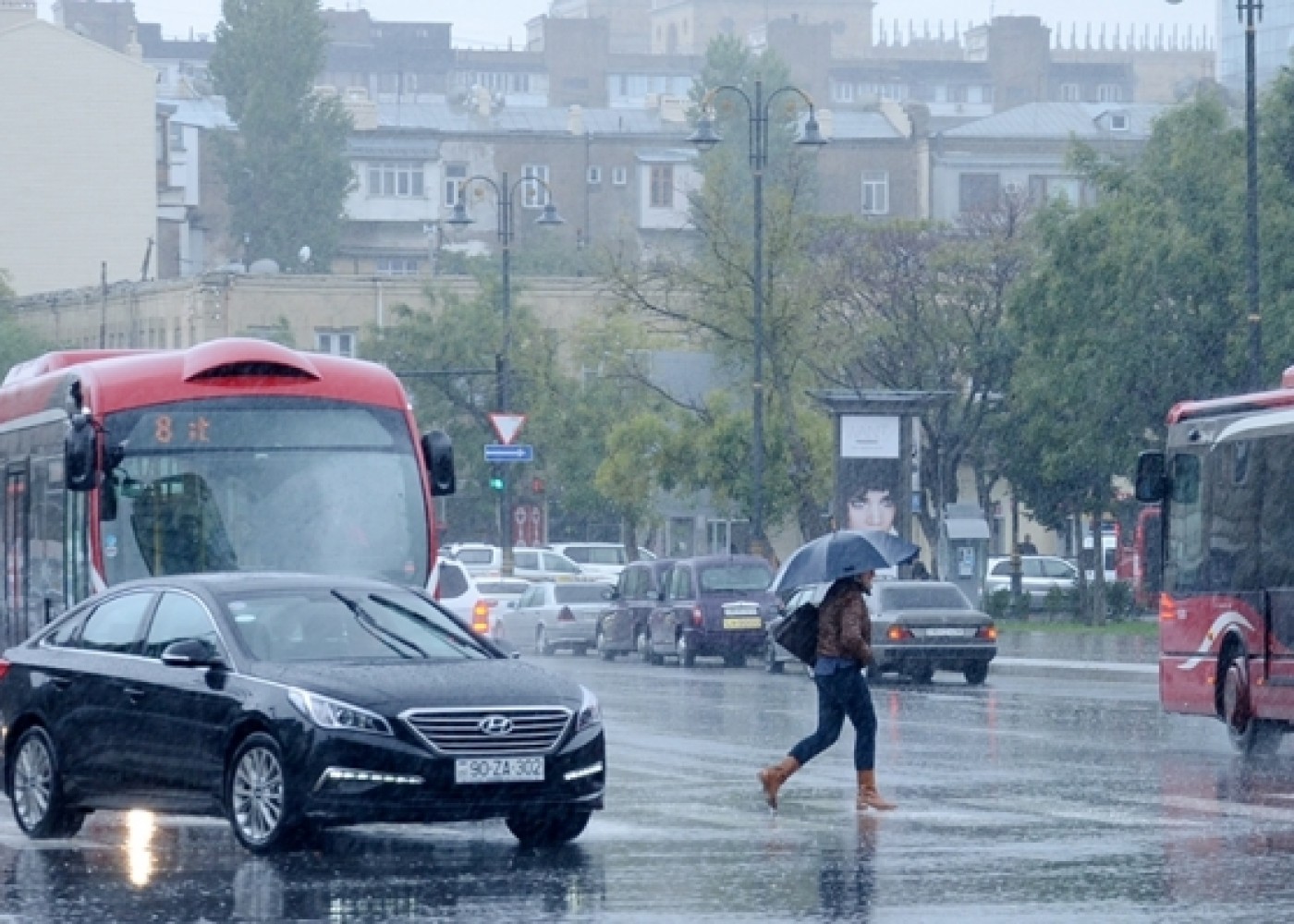 Yağıntılı və küləkli hava şəraiti müşahidə olunur - FAKTİKİ HAVA