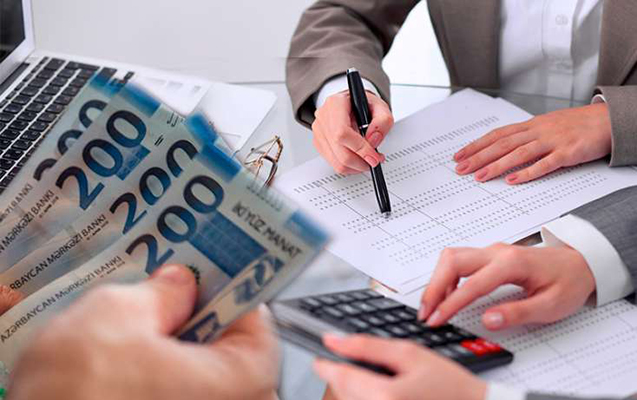 Xəbəri olmadan adına 10 min manat kredit götürdü