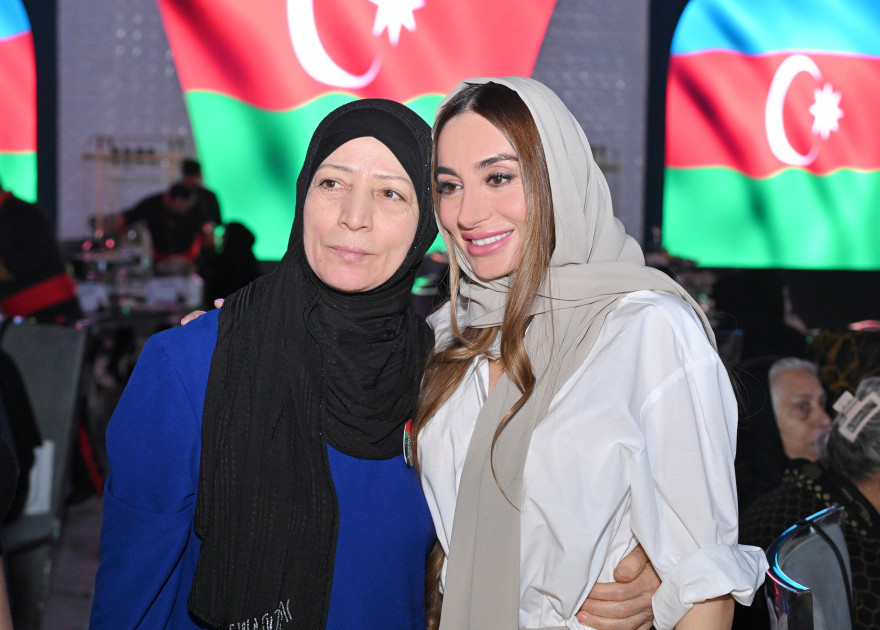 Arzu Əliyeva şəhid anaları ilə iftar məclisində iştirak etdi - FOTO