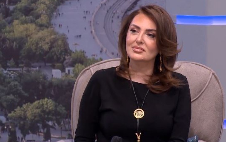 
Sevda toyundan danışdı