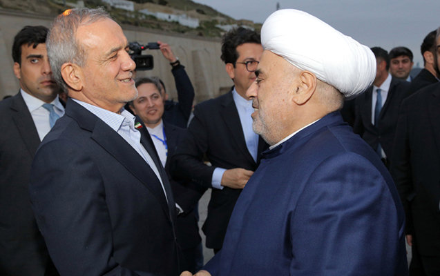 İran Prezidenti Bibiheybət məscidini ziyarət etdi - FOTO