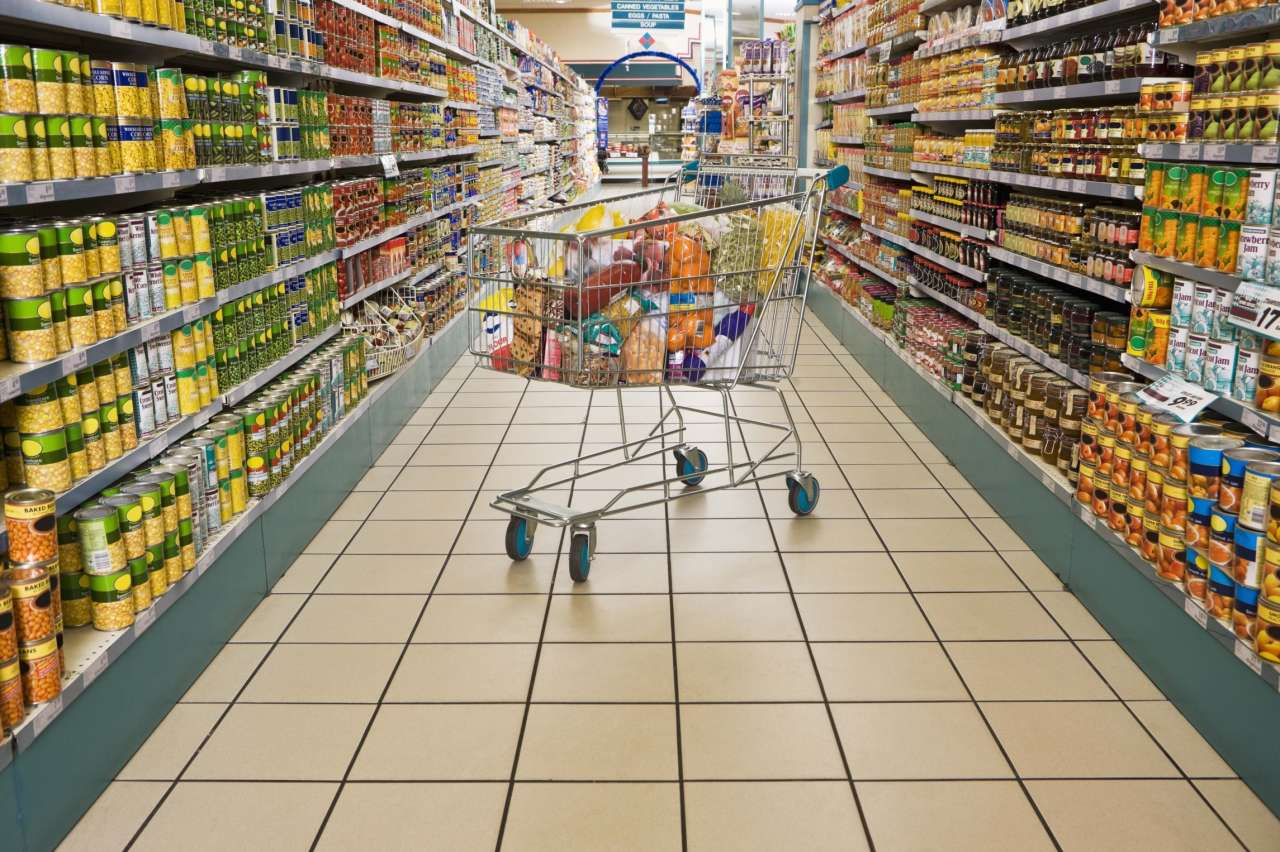 Uzaq bazardansa yaxın market yaxşıdır... - Şəbəkə marketlərin rolu