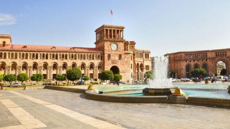 Aİ missiyasının müşahidəçisi İrəvanda hoteldə ölü tapıldı