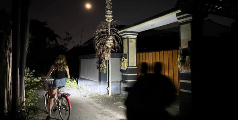 Bali adası elektriksiz qaldı: Sualtı kabel nasazlığına səbəb oldu