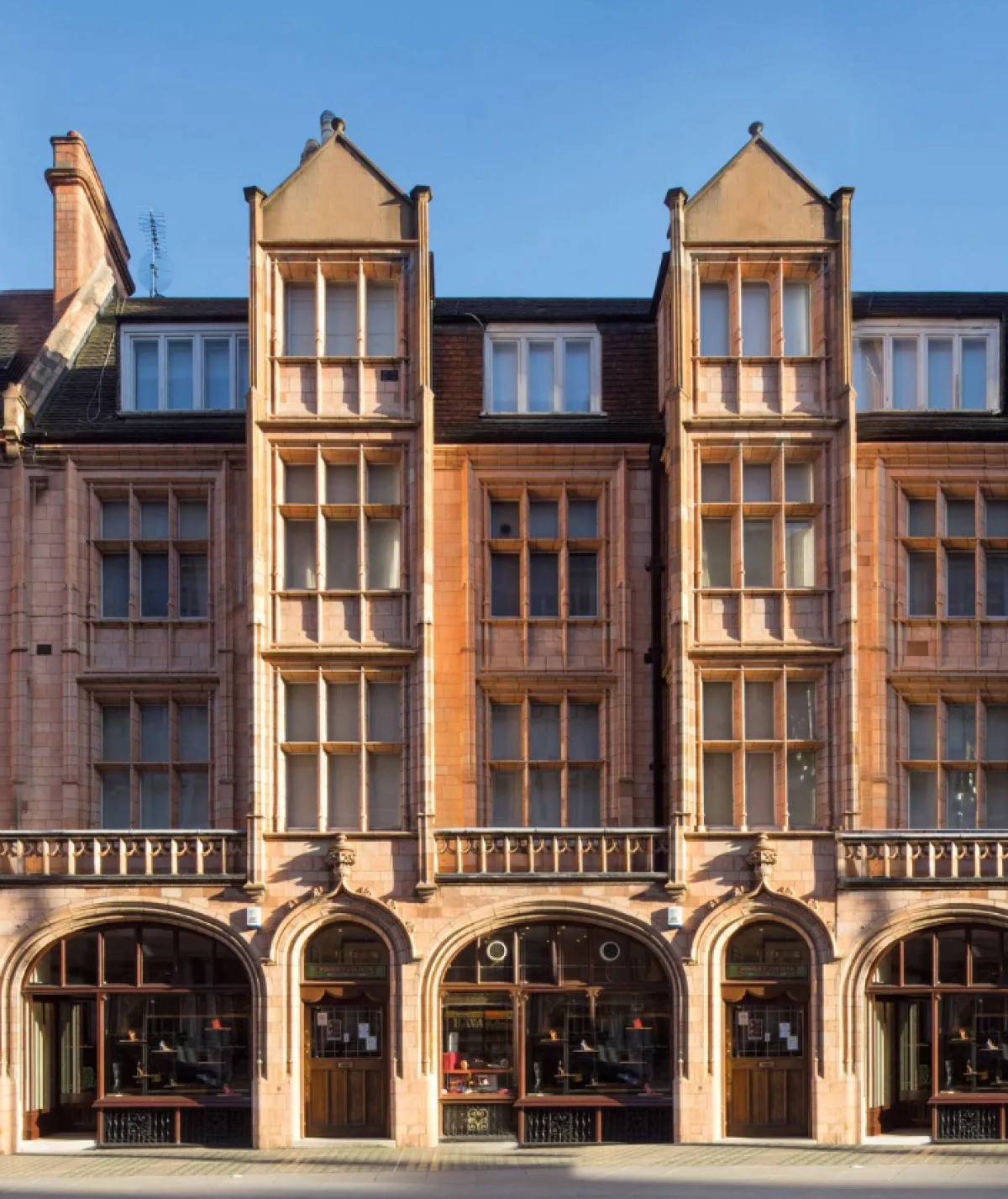 Uinston Çörçilin Londondakı mənzili 5 milyon dollara satışa çıxarılıb - FOTOLAR