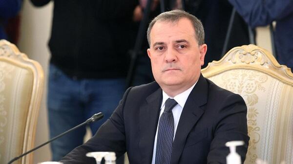 Bayramov Vyetnamın XİN başçısı ilə görüşdü