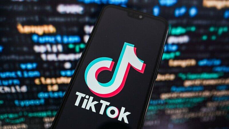 “TikTok təhlükəlidir, təcili LƏĞV edilməlidir” – HƏYƏCAN TƏBİLİ