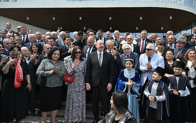 Prezidentlə xanımının incəsənət xadimləri ilə səmimi- GÖRÜNTÜLƏR
