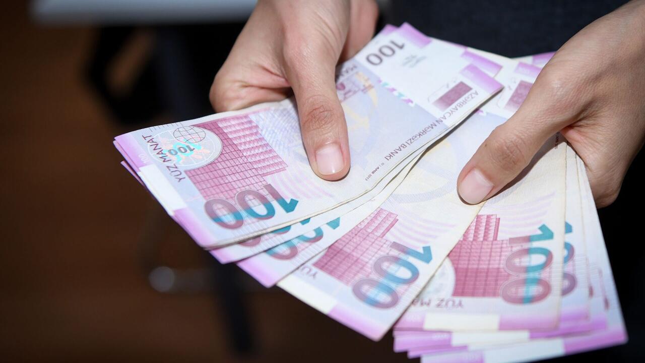 Bakıda tanınmış bloqerlər vətəndaşları aldadıb - İDDİA