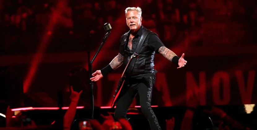 “Metallica” qrupu Vircinyada zəlzələ törətdi - VİDEO