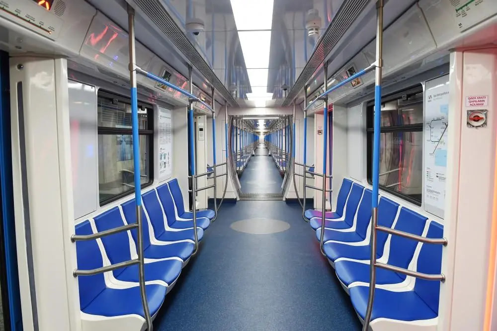 Bakı metrosunun bir xəttində ancaq YENİ NƏSİL qatarlar olacaq – RƏSMİ