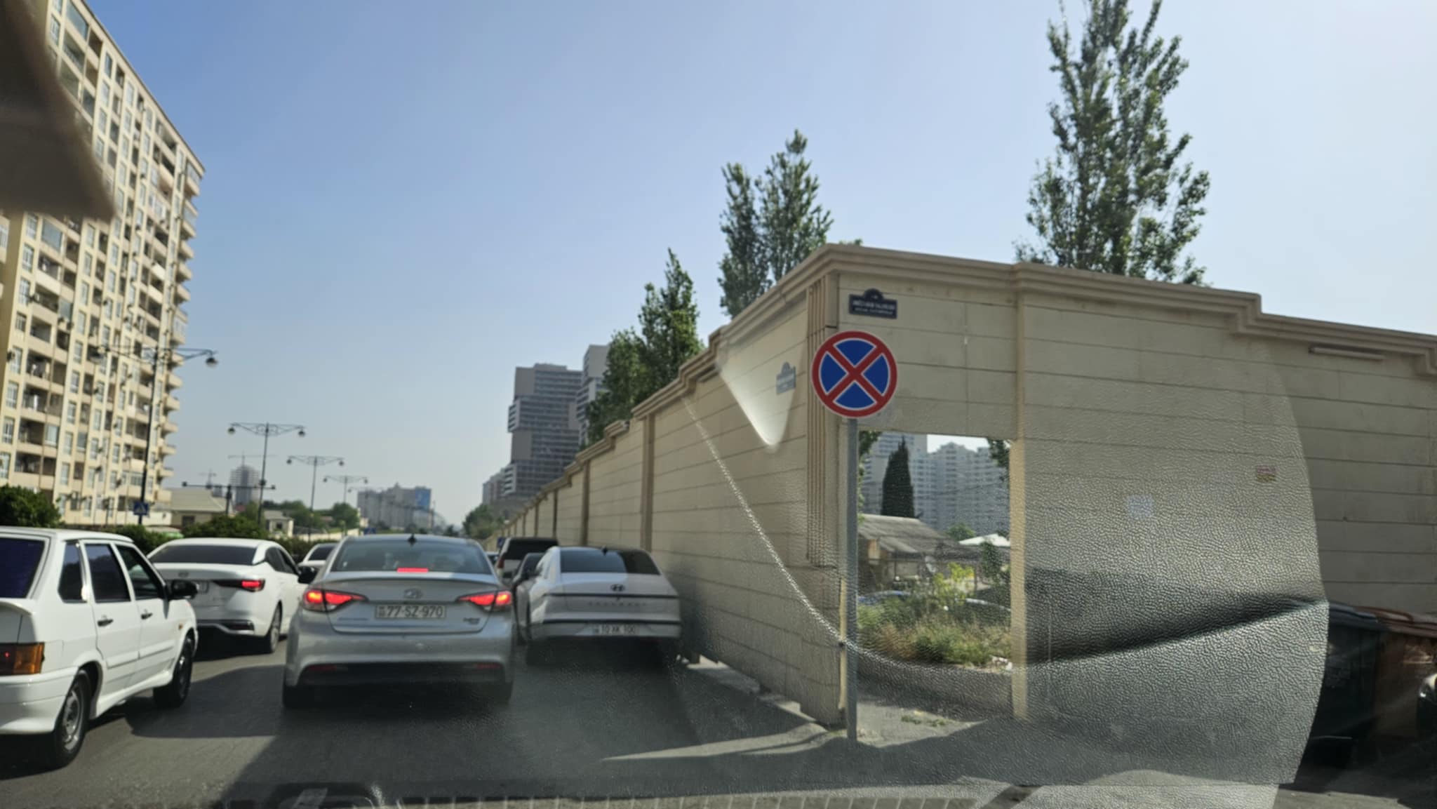 Dayanma və durma qadağandır, amma... – Yasamalda yol niyə tutulur?