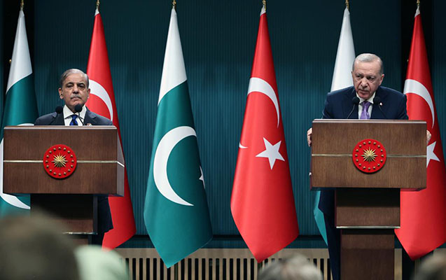 Şahbaz Şərif Türkiyədədir