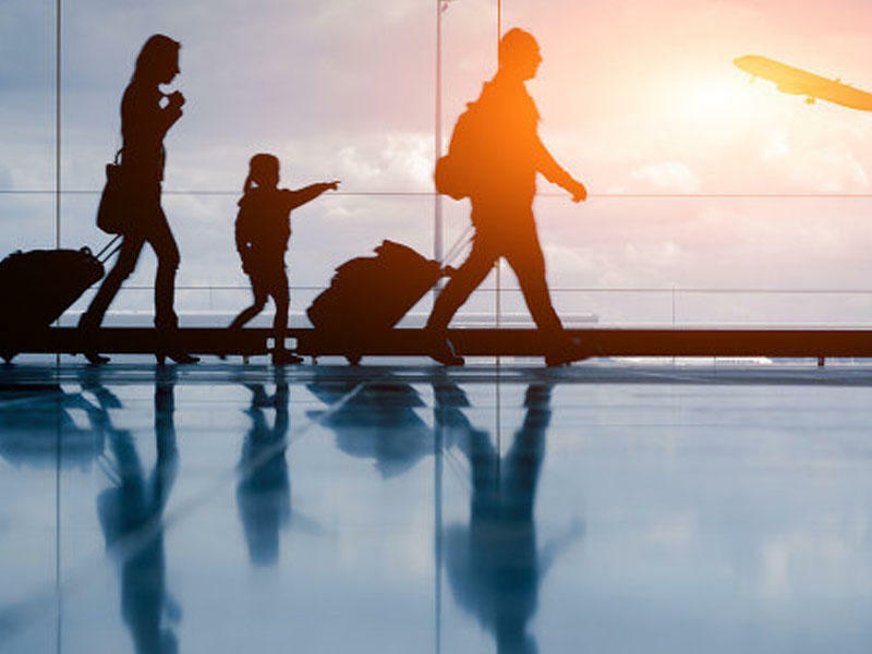Bakı aeroportunda HƏYƏCANLI ANLAR - Təyyarə məcburi eniş etdi