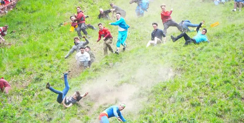Pendir uğrunda mübarizə: Yarışda təpədən aşağı sürüşürlər - FOTOLAR