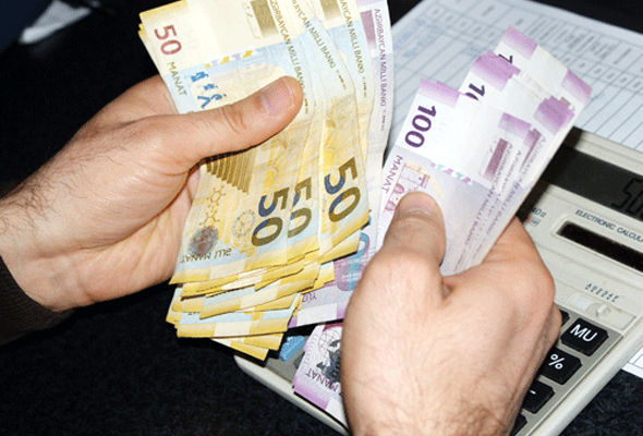 Bakıda orta aylıq maaş artdı