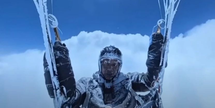 Təsadüfi ekstremal uçuşla Everest hündürlüyünə qədər qalxdı - VİDEO