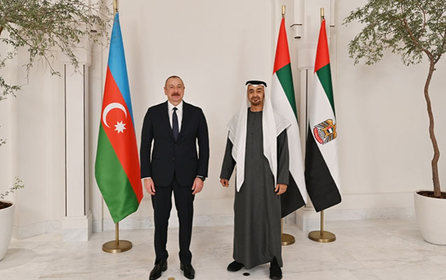 İlham Əliyev BƏƏ liderinə zəng etdi