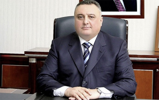 
Eldar Mahmudov şəxsiyyət vəsiqəsi ala bilmir