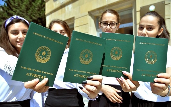 Attestatların veriləcəyi tarix açıqlandı