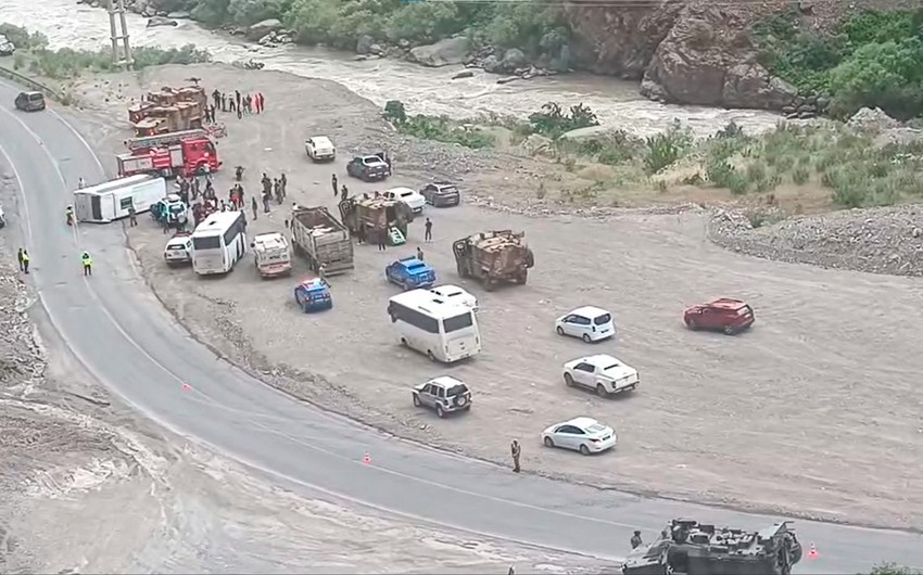Türkiyədə avtobus aşıb, 12 hərbçi yaralandı